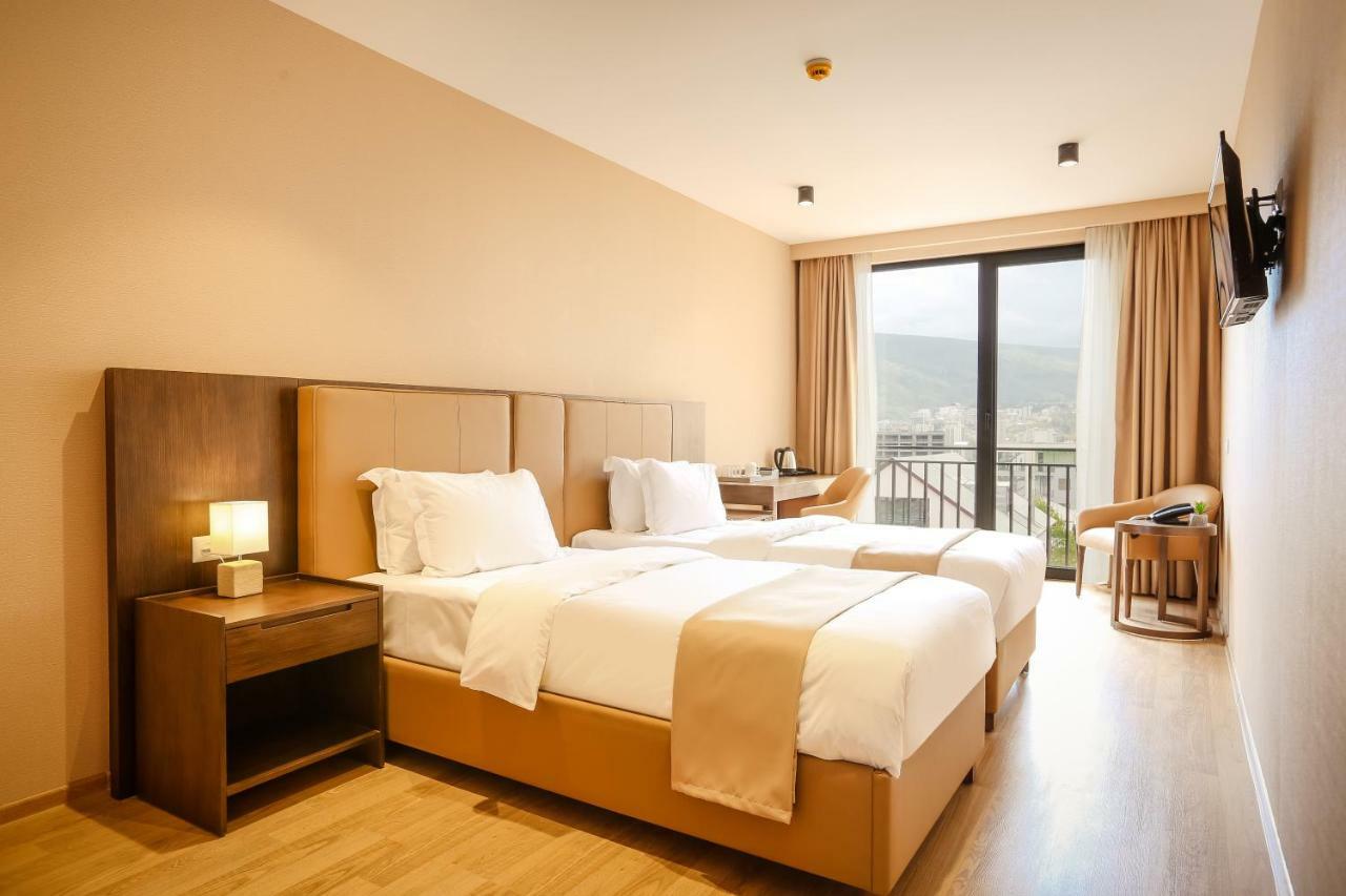 Hotel Elisi By Gtm à Tbilissi Extérieur photo